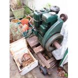 VINTAGE LISTER 2HP AIR COOLED STATIONARY DIESEL ENGINE ON WOODEN PLINTH AND WHEELED TROLLEY, GREEN