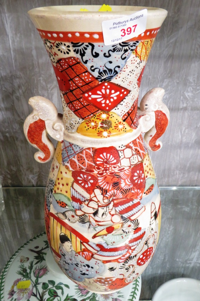 ORIENTAL CERAMIC VASE DECORATED WITH INTERIOR SCENES