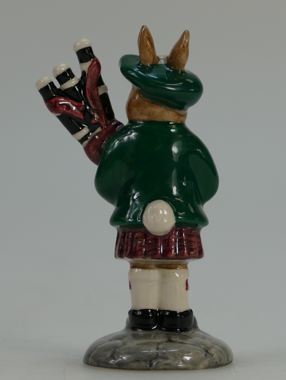 Royal Doulton Bunnykins figure Piper DB191 USA limited edition boxed - Image 3 of 3