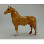 Beswick Welsh Cob Horse 1793 in palomino colour way (nip to one ear)