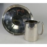 Silver footed contemporary bowl hallmarked for London 1963 (497g) and Silver tankard (282.