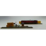 Hornby Dublo boxed TPO mail van set and TPO line side apparatus