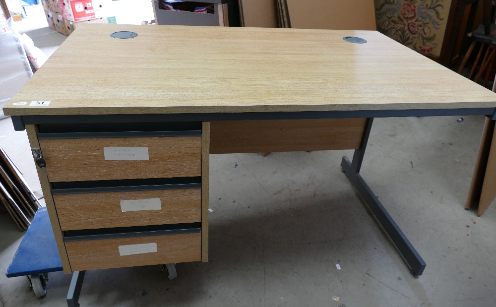 Modern 3 drawer office desk