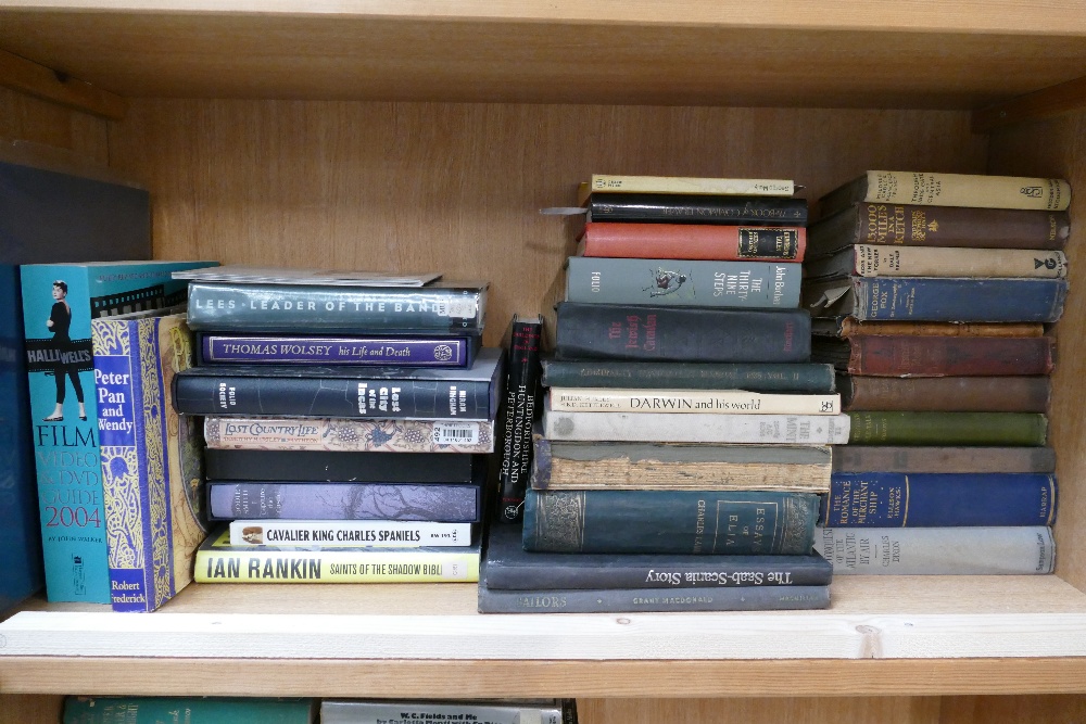 A collection of hard and softback books to include mixed encyclopedias, atlases, - Image 3 of 4