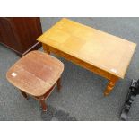 A reproduction walnut veneer coffee table with inlay and cross banding on turned legs with a small