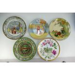 A mixed collection of Royal Doulton seriesware plates to include Under the Greenwood Plate, Cardinal