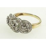 10k / 10 carat US gold & diamond cluster ring. Weight 3.