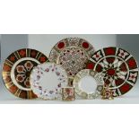 A mixed collection of decorative wall plates to include Royal Crown Derby,