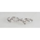 9ct white gold diamond ring set with centre diamond (approx .20ct), 2.