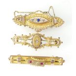 Victorian/Edwardian 9ct gold gem set brooches x 3 - Gross weight 9.3 grams.