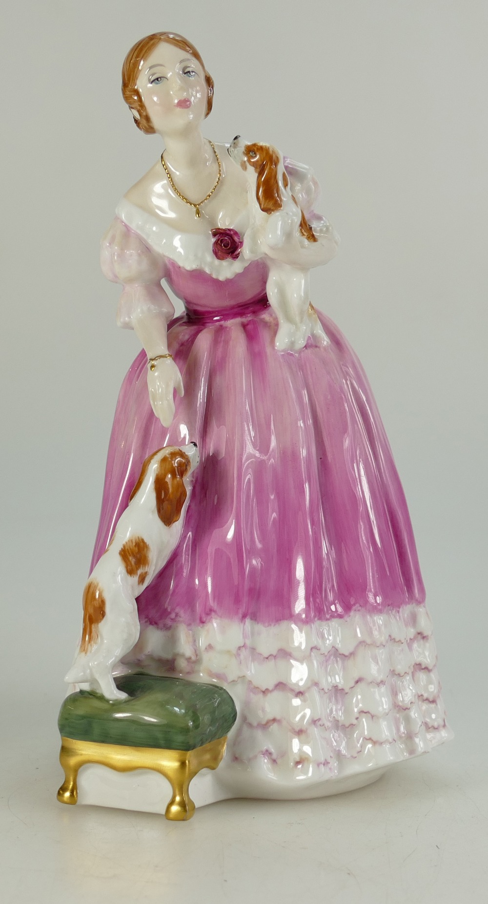 Royal Doulton figure Queen Victoria HN3125, limited edition from the Queens Of The Realm series,