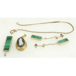 9ct gold mounted malachite pendant & earrings,