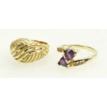 2 x 14ct gold rings one set amethyst size N, one plain size L - weight 8.