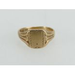 9ct gold gents cygnet ring, 6.