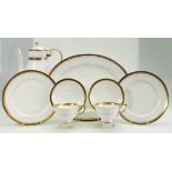A collection of Aynsley Elizabethan 7947 dinner and teaware items (2 trays) (all seconds)