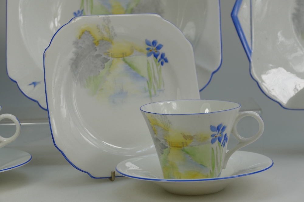 A good Shelley part teaset in pattern F2160 to include cups, saucers, side plates, - Image 3 of 4