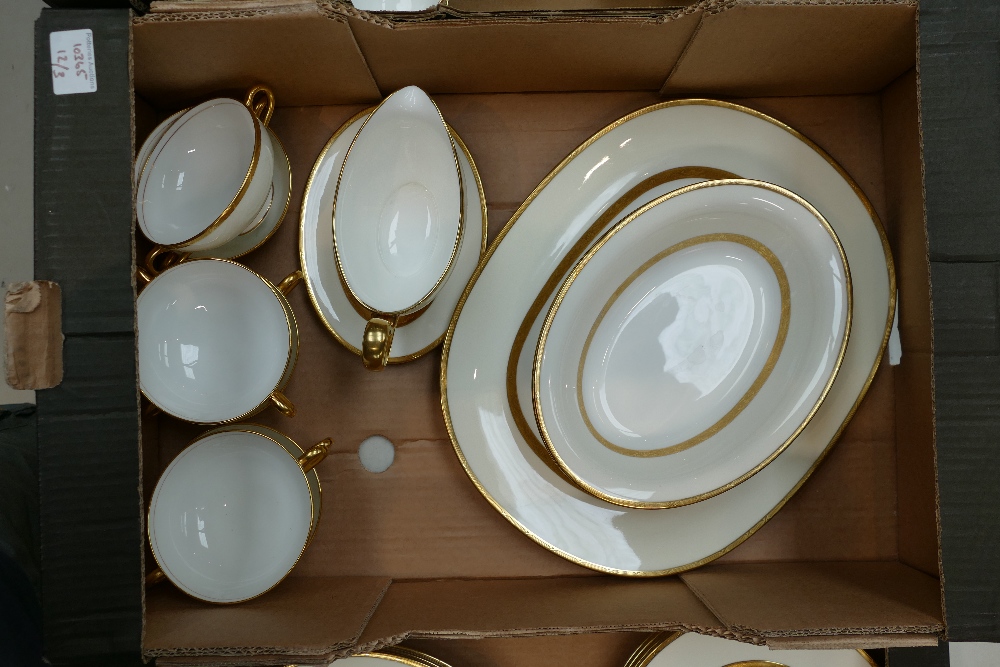 A large collection of Minton Gilt decorated dinnerware in the K100 pattern to include dinner plates, - Image 3 of 5