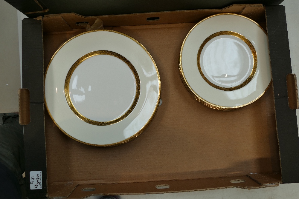 A large collection of Minton Gilt decorated dinnerware in the K100 pattern to include dinner plates, - Image 4 of 5