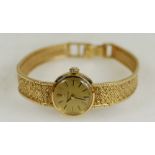 Ladies 9ct gold Omega wristwatch and 9ct gold bracelet (18.