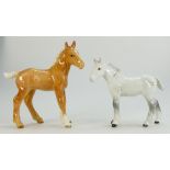 Beswick palomino shire foal 951 and grey shire foal 1053 (2)