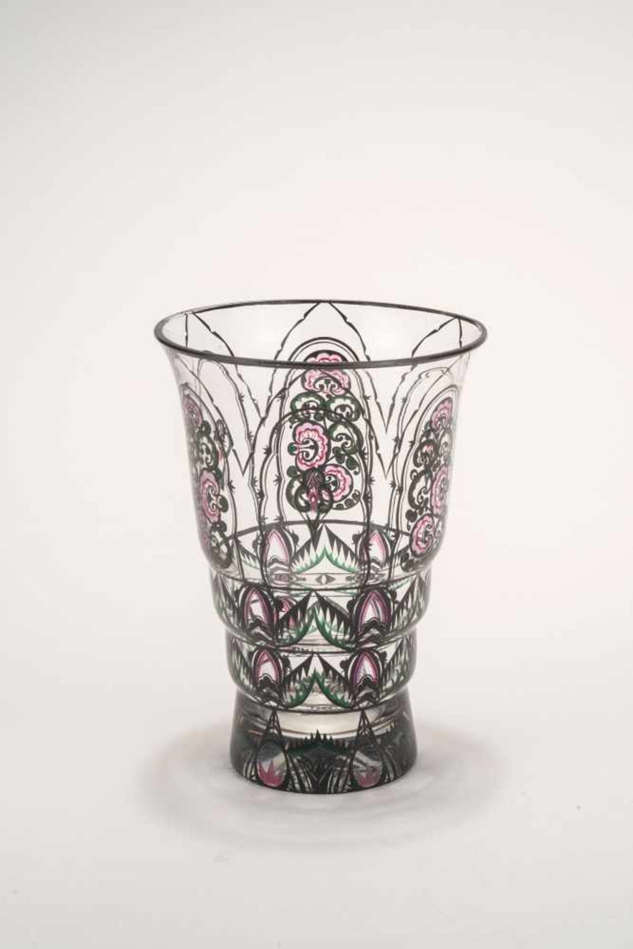 Steinschönau Vase, 1910-15 H. 14,8 cm. Farbloses Glas, umlaufende Email- und Schwarzlotbemalung, - Bild 2 aus 3