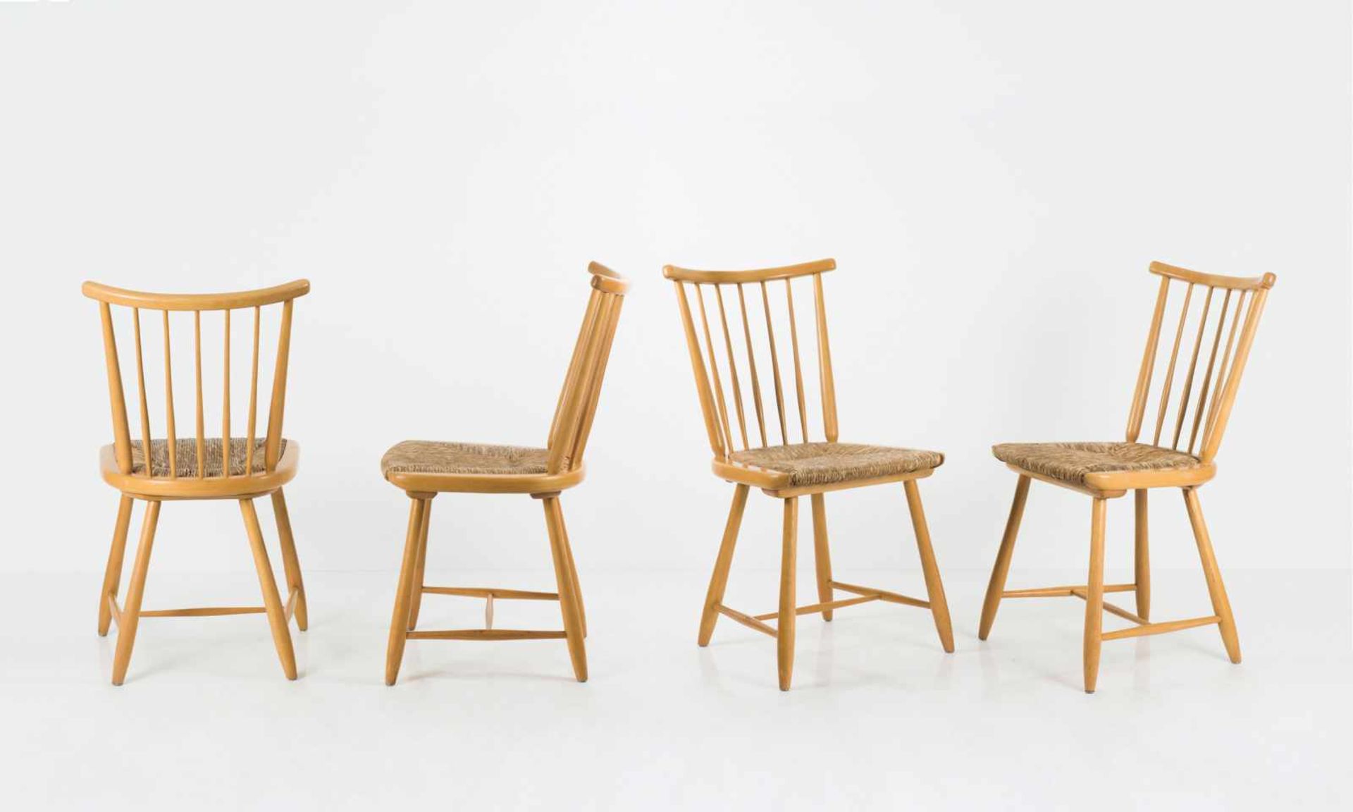 Arno Lambrecht Vier Stühle aus der 'WKS-Serie', 1955 H. 89,5 x 45 x 51 cm. WK-Möbel, Stuttgart.