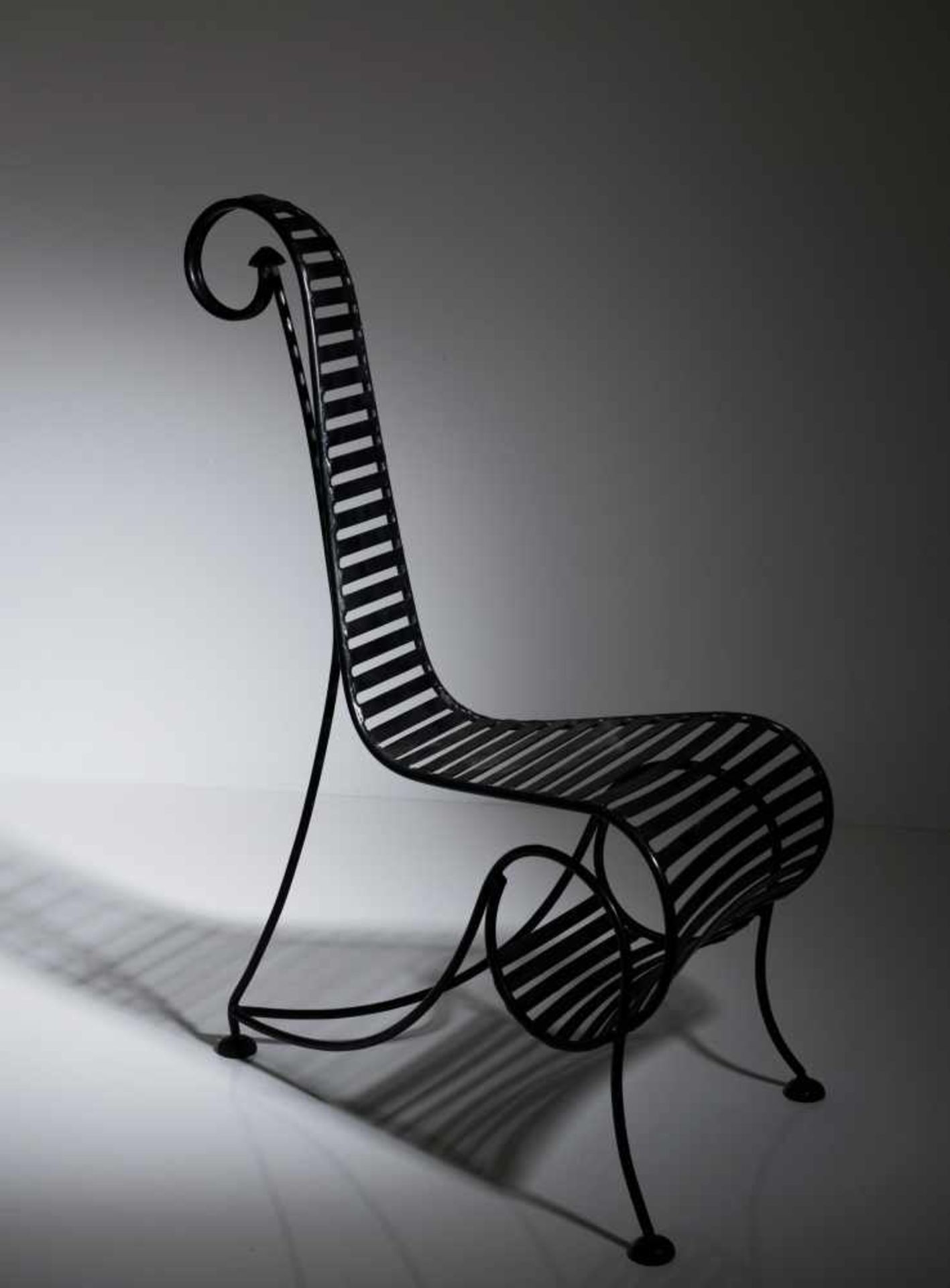André Dubreuil Sessel 'Spine chair - Variante', 1988 H. 106 x 46 x 75 cm. A. D. Decorative Arts, - Image 2 of 8