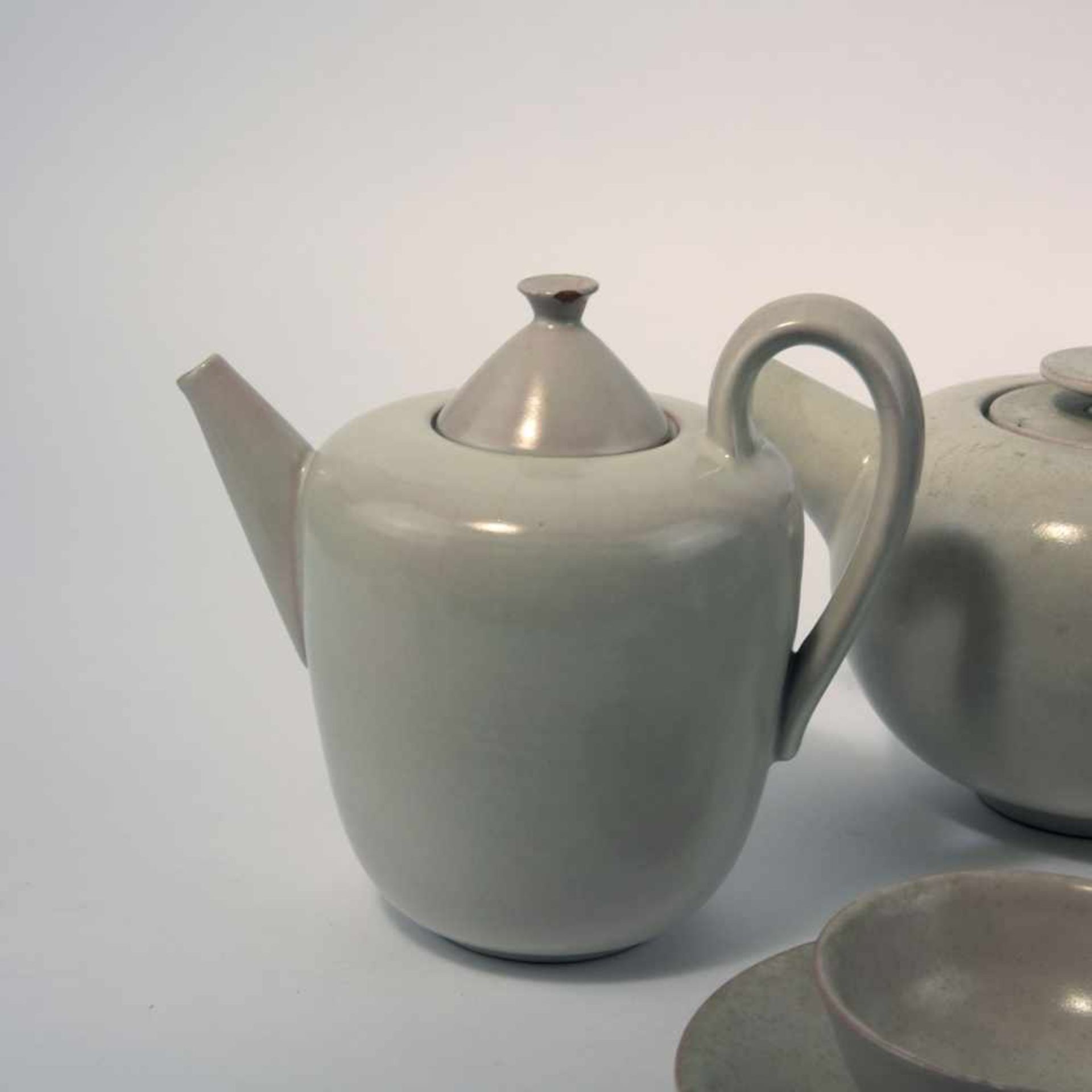 Otto Lindig Teeservice, 1920-25 16 Teile. Teekanne mit Henkelvorrichtung: H. 16,3 cm; Teekanne: H. - Bild 6 aus 7