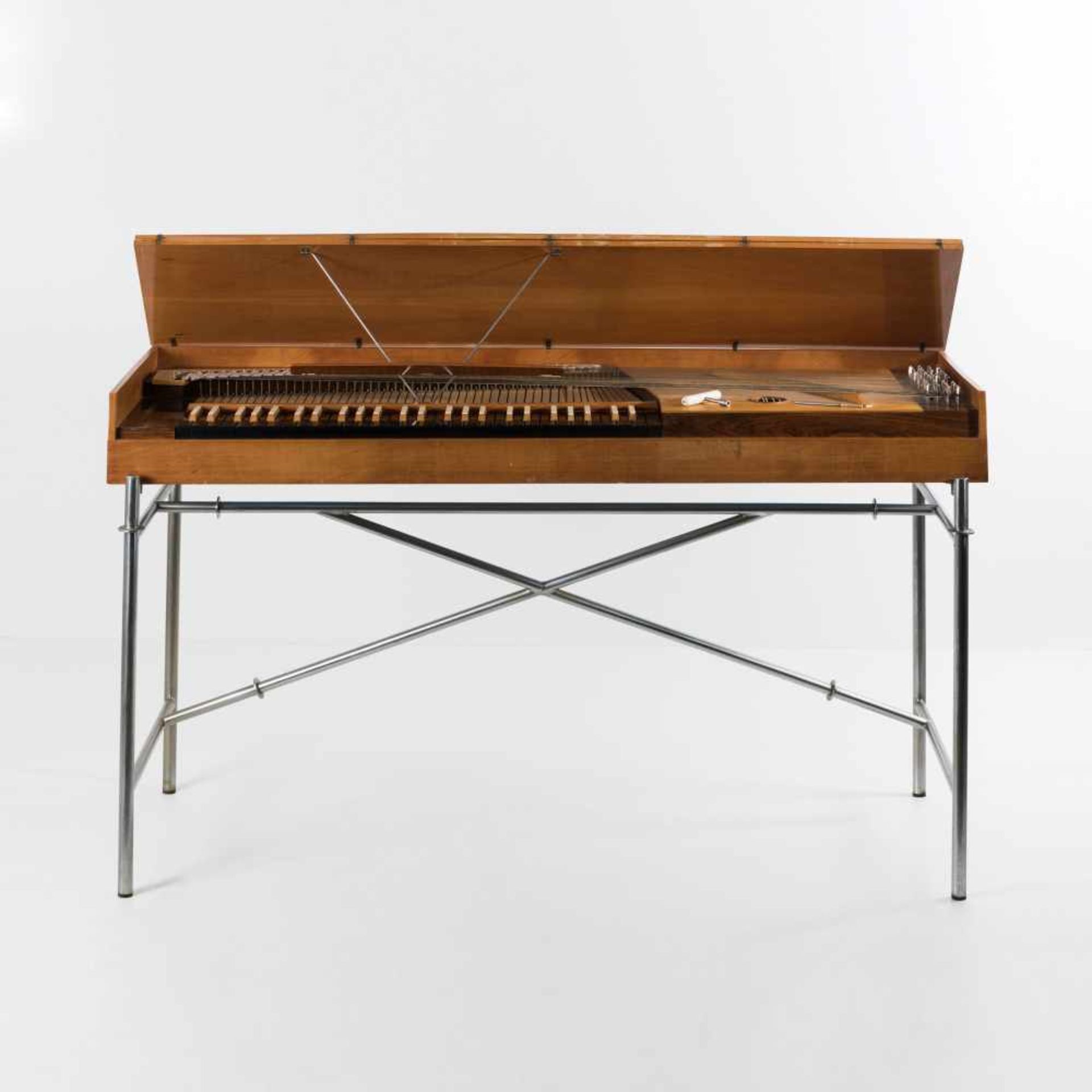 Egon Eiermann; Rainer Schütze Unikat Clavichord, um 1954 H. 76 x 130 x 51 cm (gesamt); Clavichord: