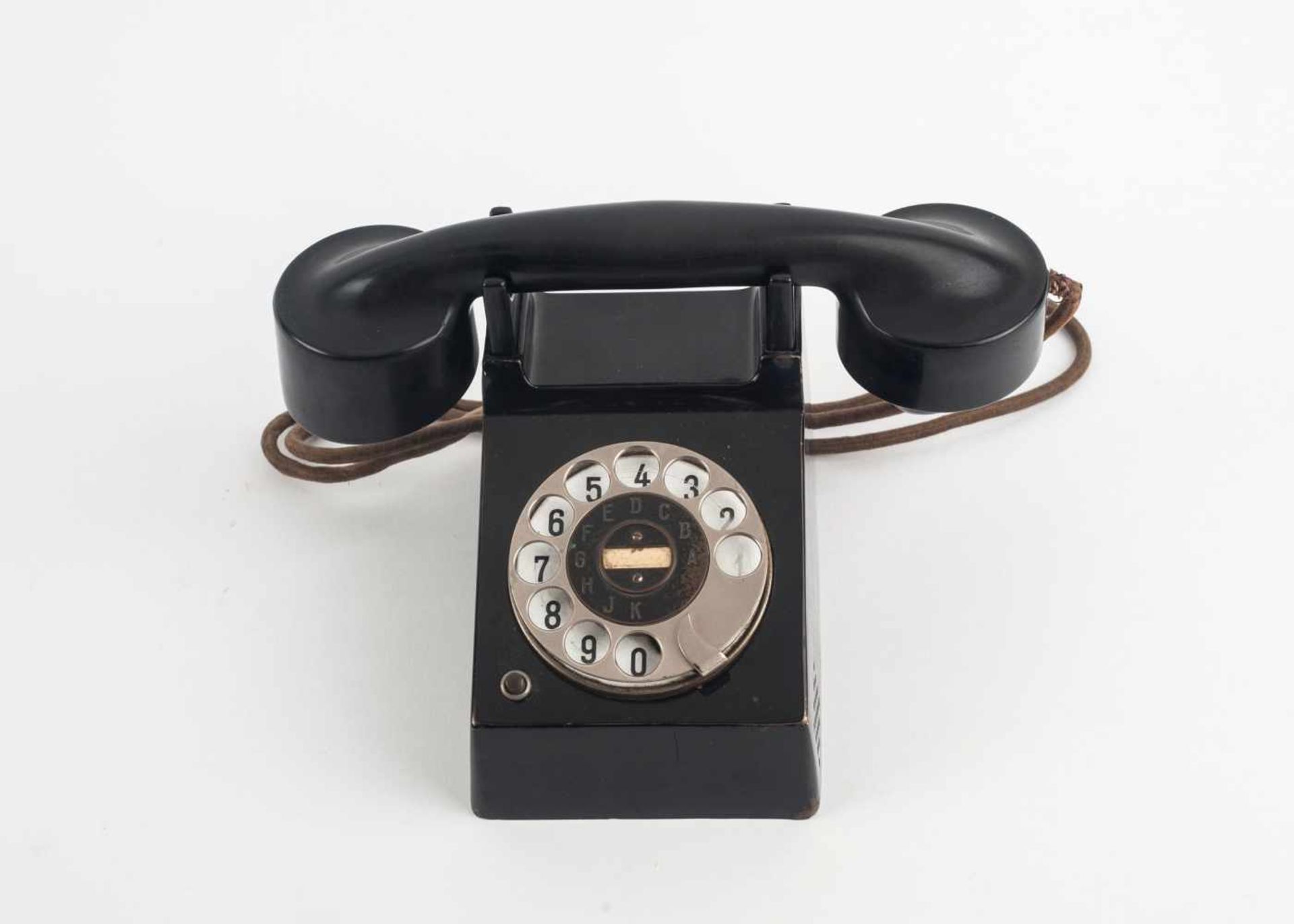 Bauhaus Dessau 'Bauhaus'-Telefon, 1929 H. 13,2 x 11,2 x 15,8 cm; Hörer: L. 24,8 cm. H. Fuld u. - Image 2 of 3