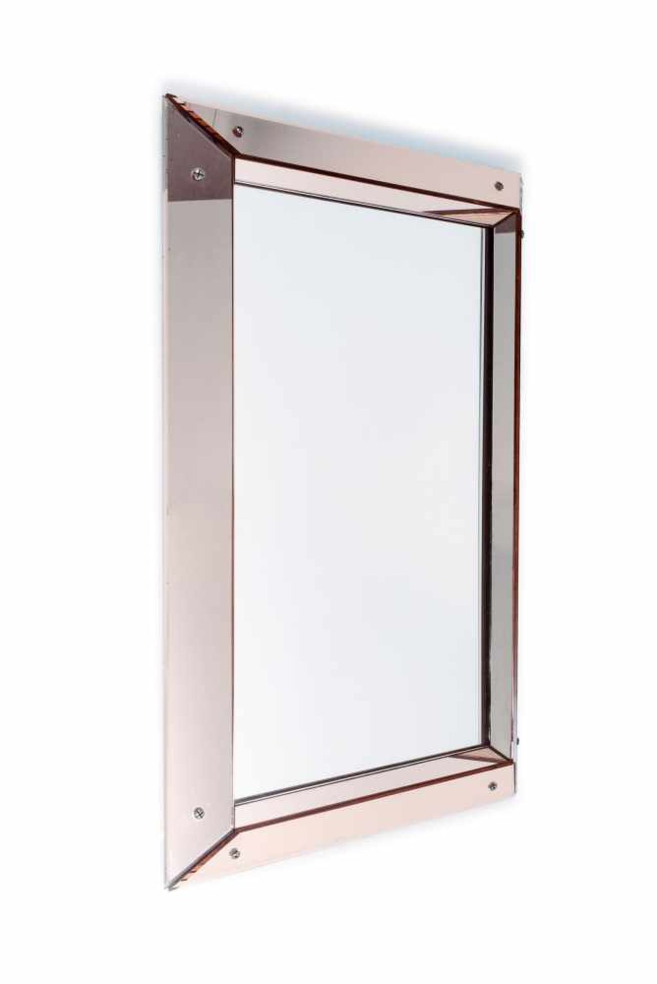 Wandspiegel, um 1950 Italien 83 x 63 cm. Metallblech, roséfarbenes und klares Spiegelglas. Mirror,