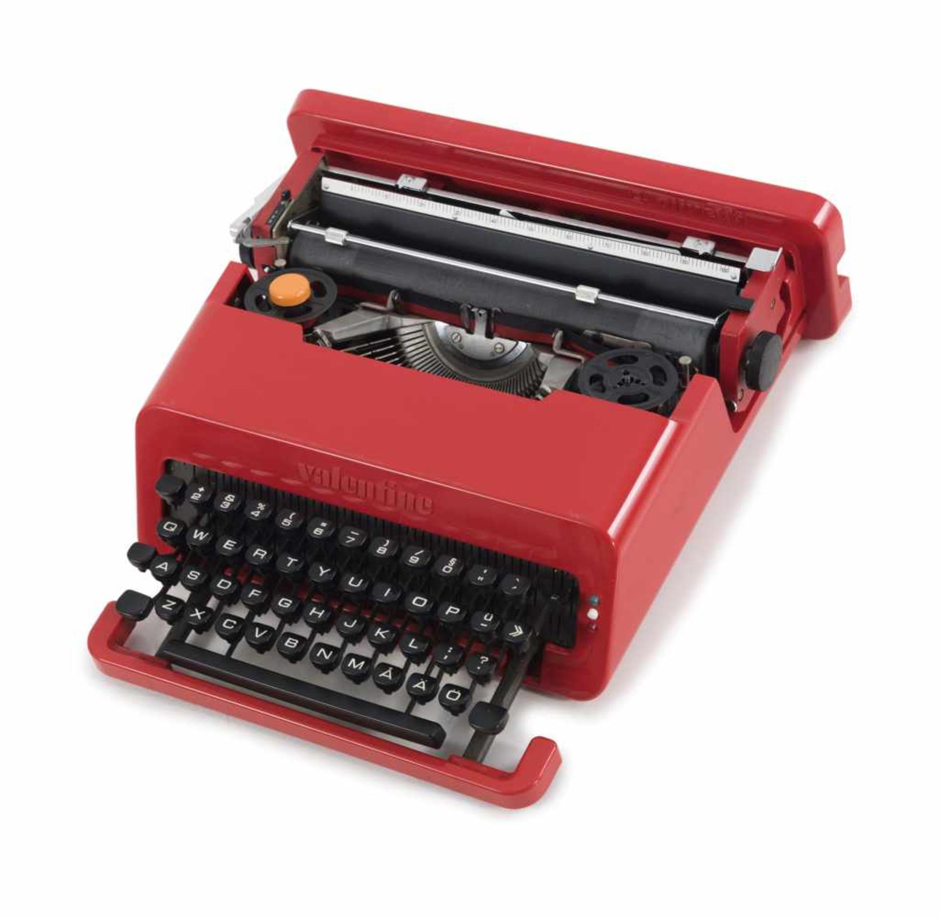 Schreibmaschine 'Valentine S', 1969 Ettore Sottsass H. 11,5 x 35 x 34,2 cm. Olivetti, Ivrea. Rotes