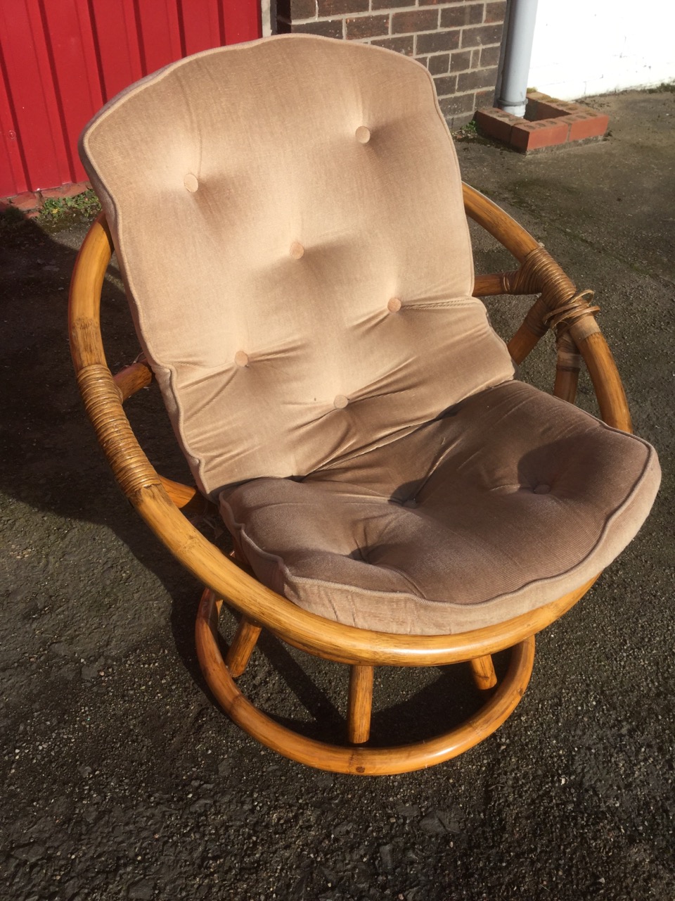 A cane armchair with loose cushions - Image 3 of 3