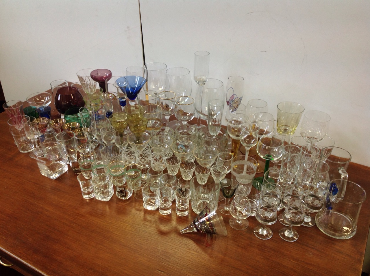 A quantity of drinking glasses - tumblers, wine glasses, tots, tankards, some sets, coloured, art
