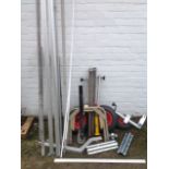 A quantity of trailer parts, wheels, poles, a towbar, a jack, etc. (A lot)