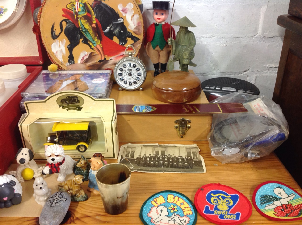 A 60s Brixton cased floral picnic set; and other collectors items including whimsies, a - Image 3 of 3