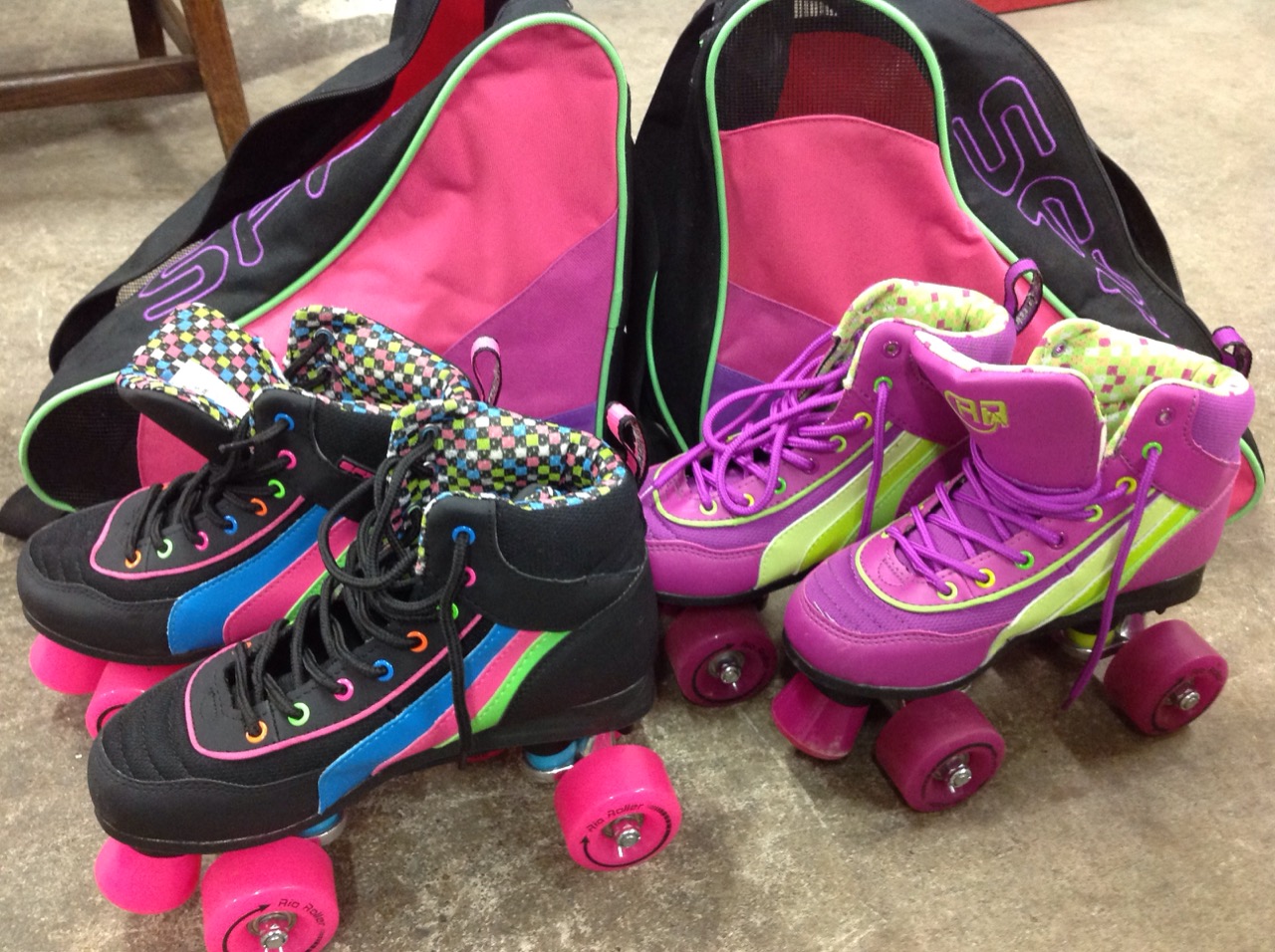 Two cased pairs of SFR roller blades, sizes 3 & 5; and various childrens games, jigsaws, trays & - Image 2 of 3