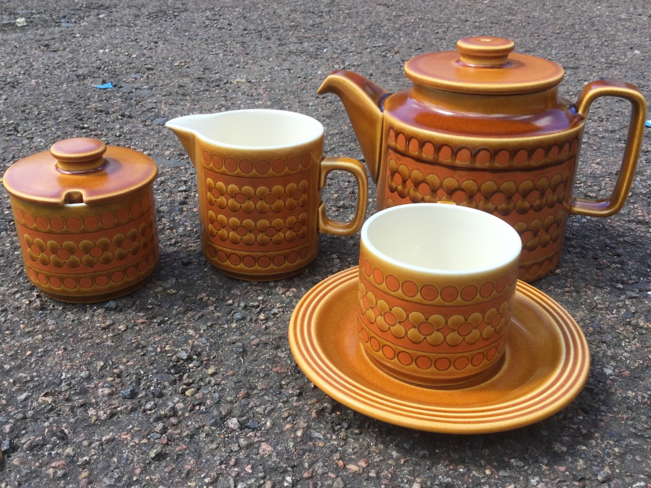 An extensive Hornsea dinner & breakfast set decorated in the Saffron pattern with plates, cups & - Image 3 of 3