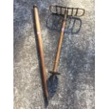 An Edwardian cane shooting stick with brass mounts having folding seat; and a heavy tapering