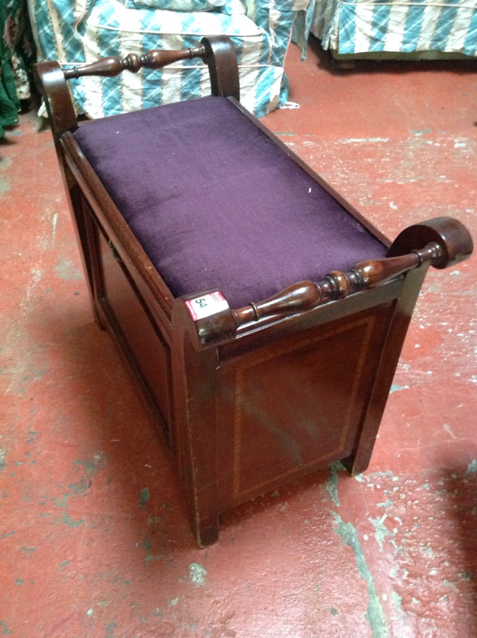 An Edwardian mahogany piano stool with rectangular upholstered seat - Image 3 of 3