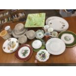 Miscellaneous ceramics including a graduated pair of Royal Doulton ashets, wallplates, modern