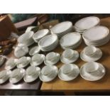 A Richard Ginori Italian twelve piece dinner service