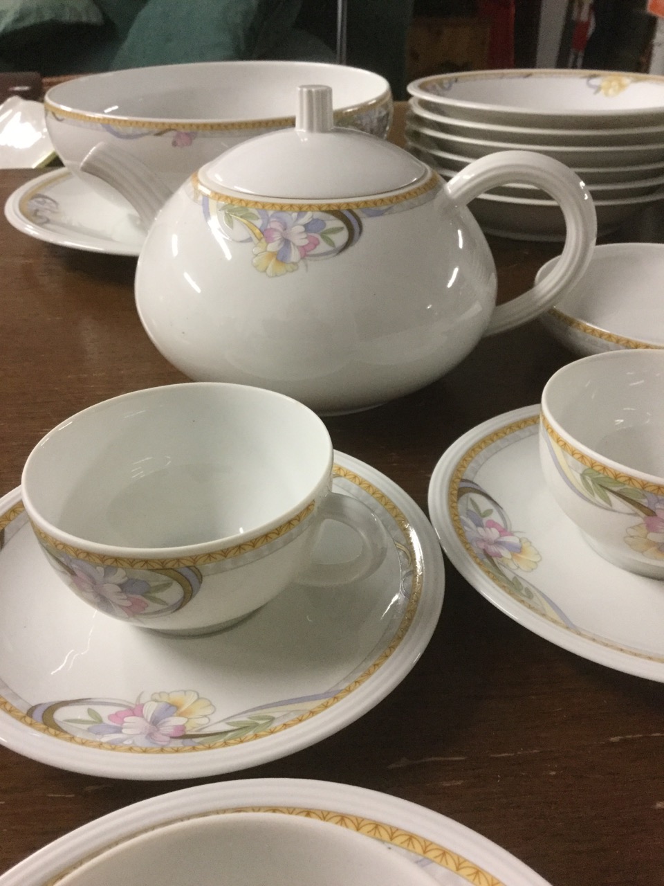 A Richard Ginori Italian twelve piece dinner service - Image 3 of 3