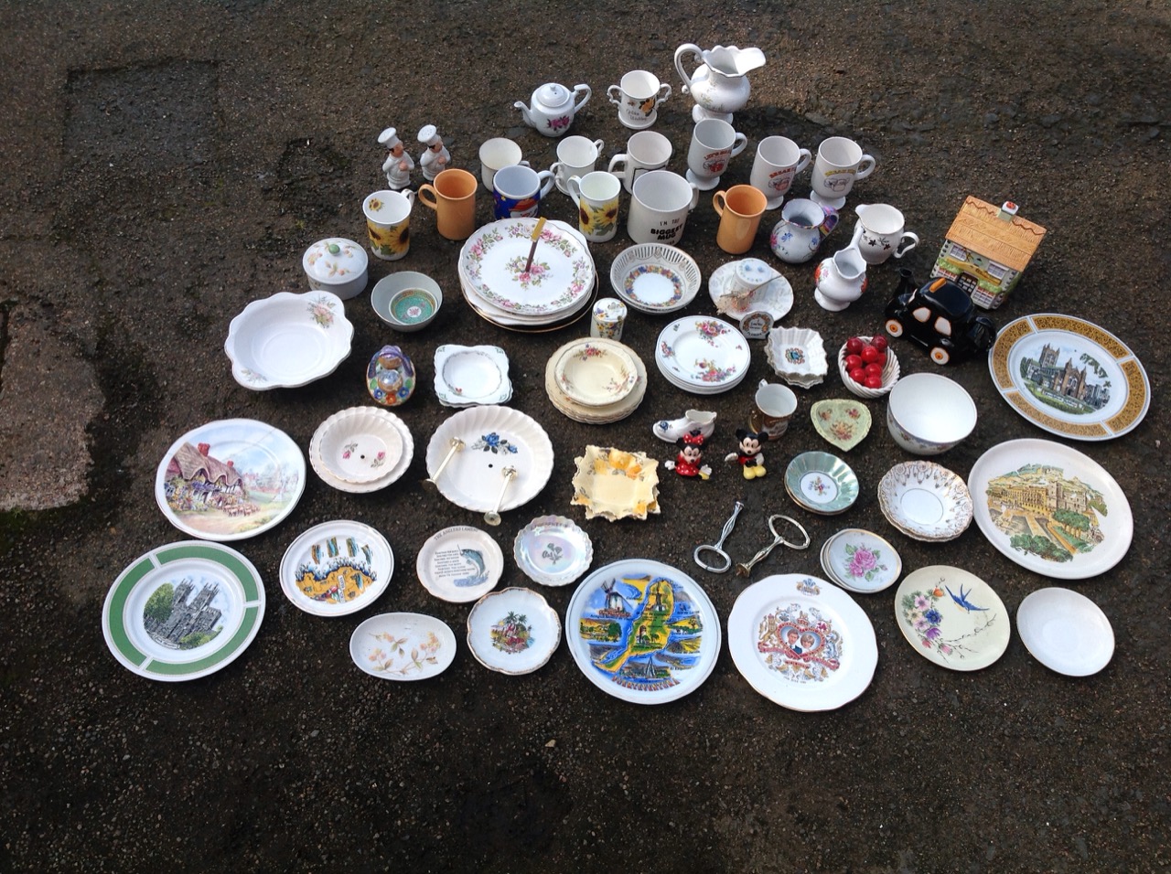 Miscellaneous tea ware