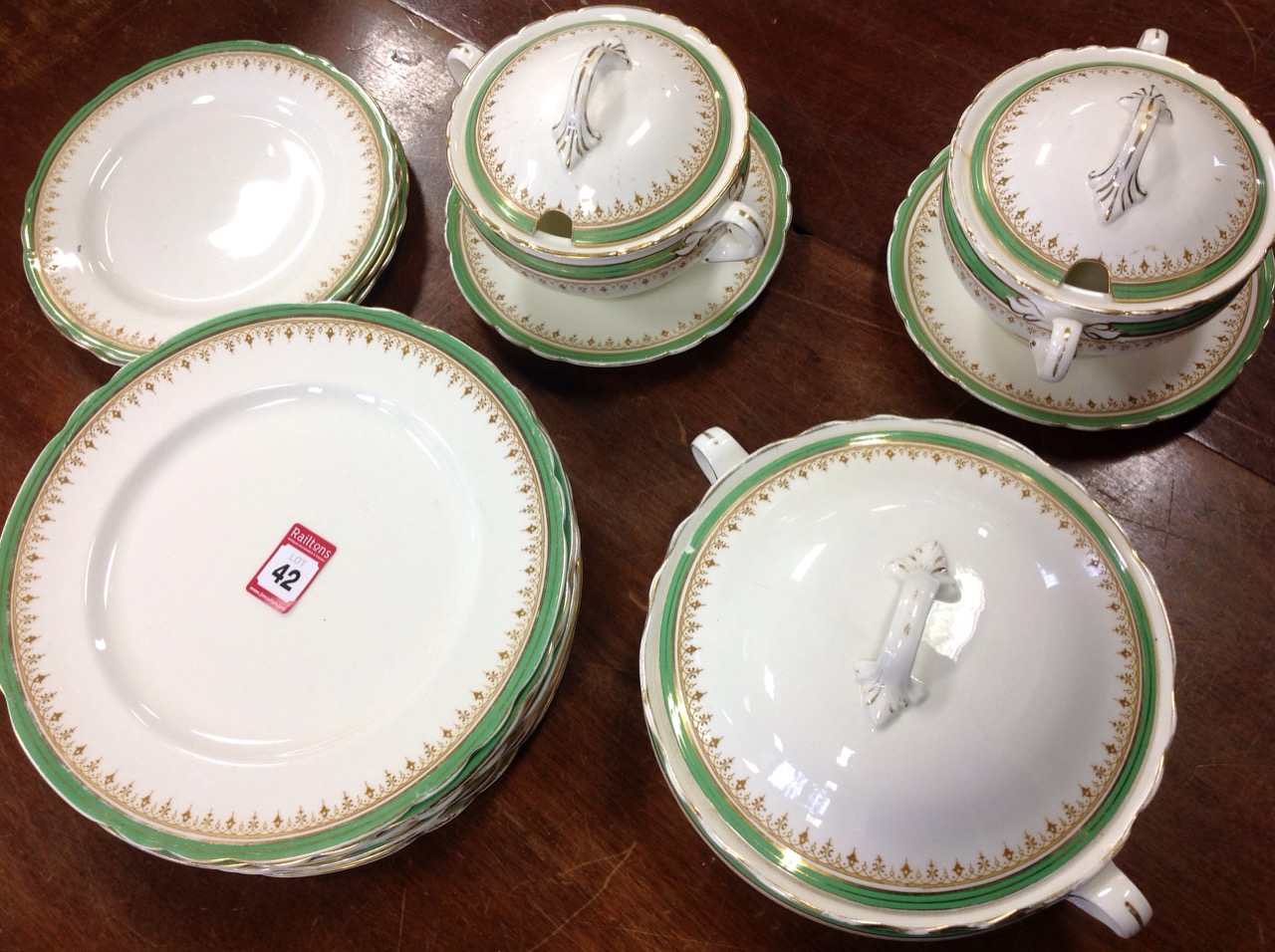 An Aynsley part dinner service with tureens & covers, dinner plates, etc., all decorated - Image 2 of 3