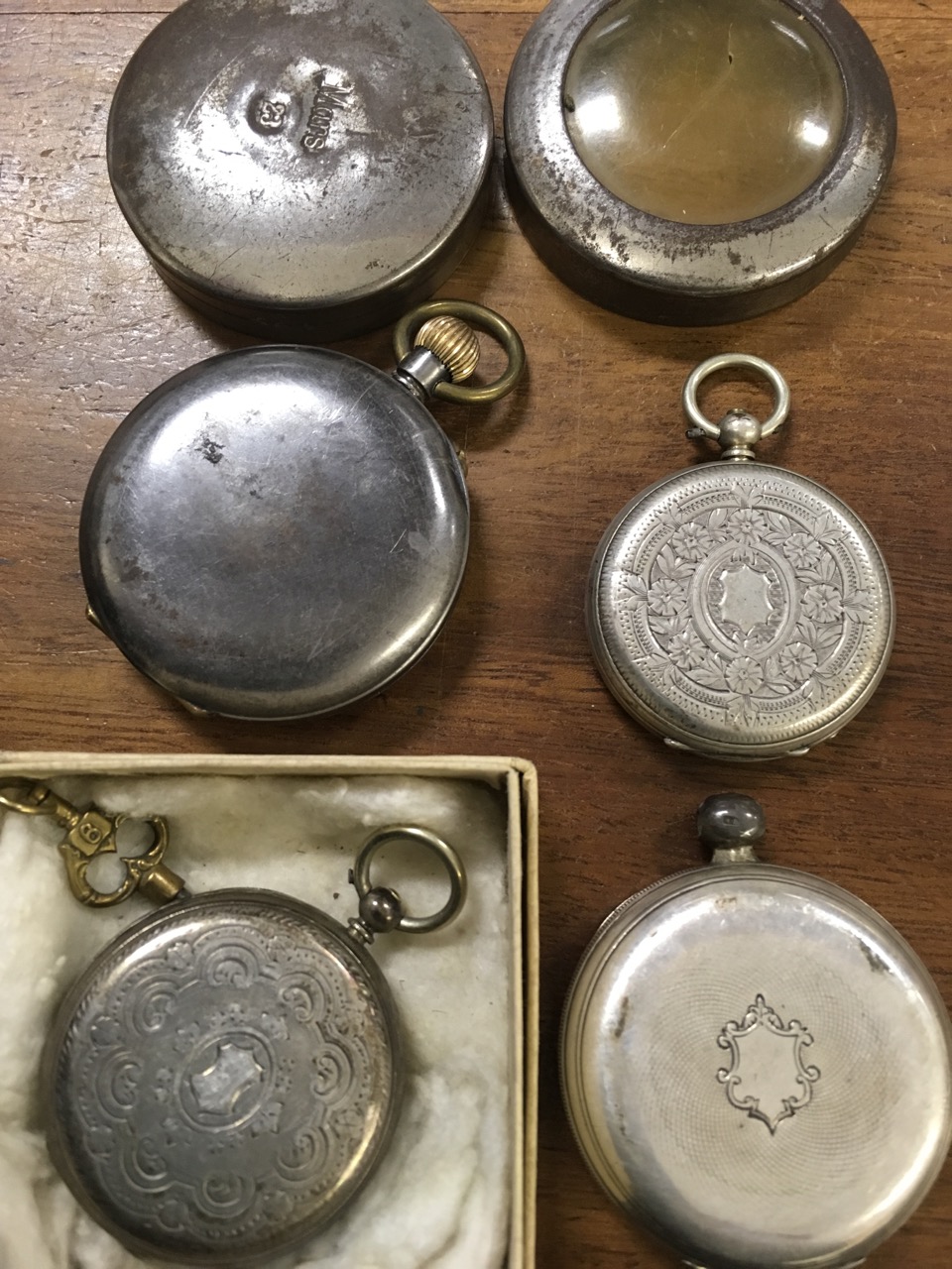 Three Victorian silver pocket watches - Image 2 of 3