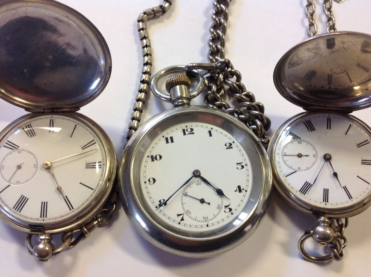 A silver pocket watch with enamelled dial - Image 2 of 3