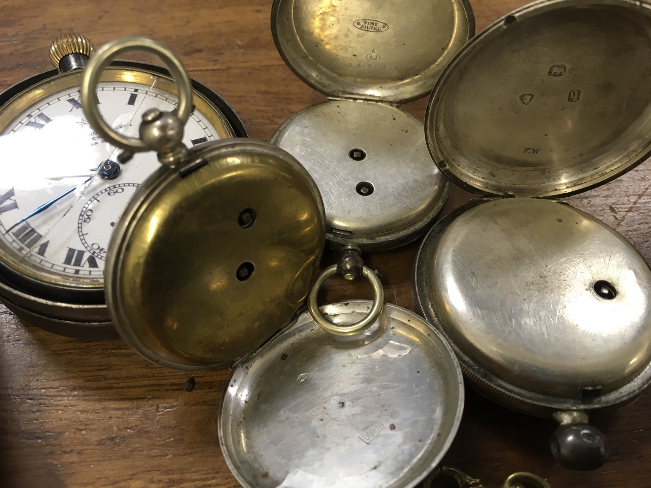 Three Victorian silver pocket watches - Image 3 of 3