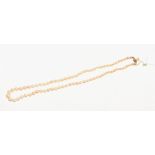 Cultured pearl necklace with a single string of graduated cultured pearls measuring 8.5mm - 4.