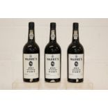 Three bottles - Warre's Vintage Port 1963 CONDITION REPORT No seepage but impossible